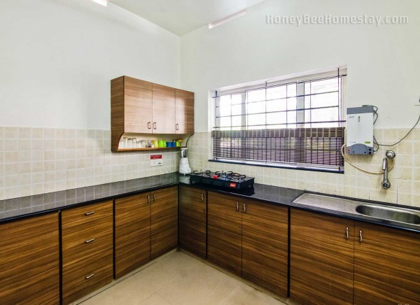 honey-serviced-apartment-thiruvananthapuram-3-bhk-apartment-with-3-ac-bedrooms--(9).jpg